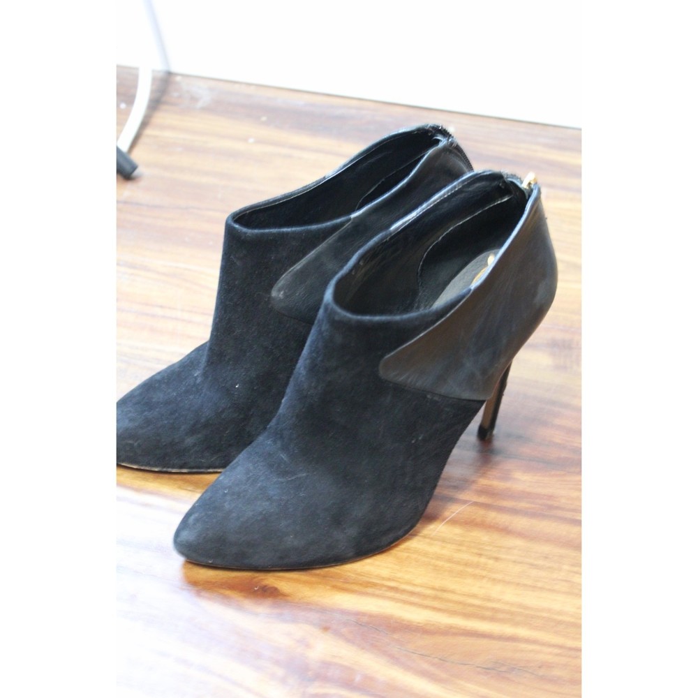 Sam Edelman Black Suede Booties Size 7.5